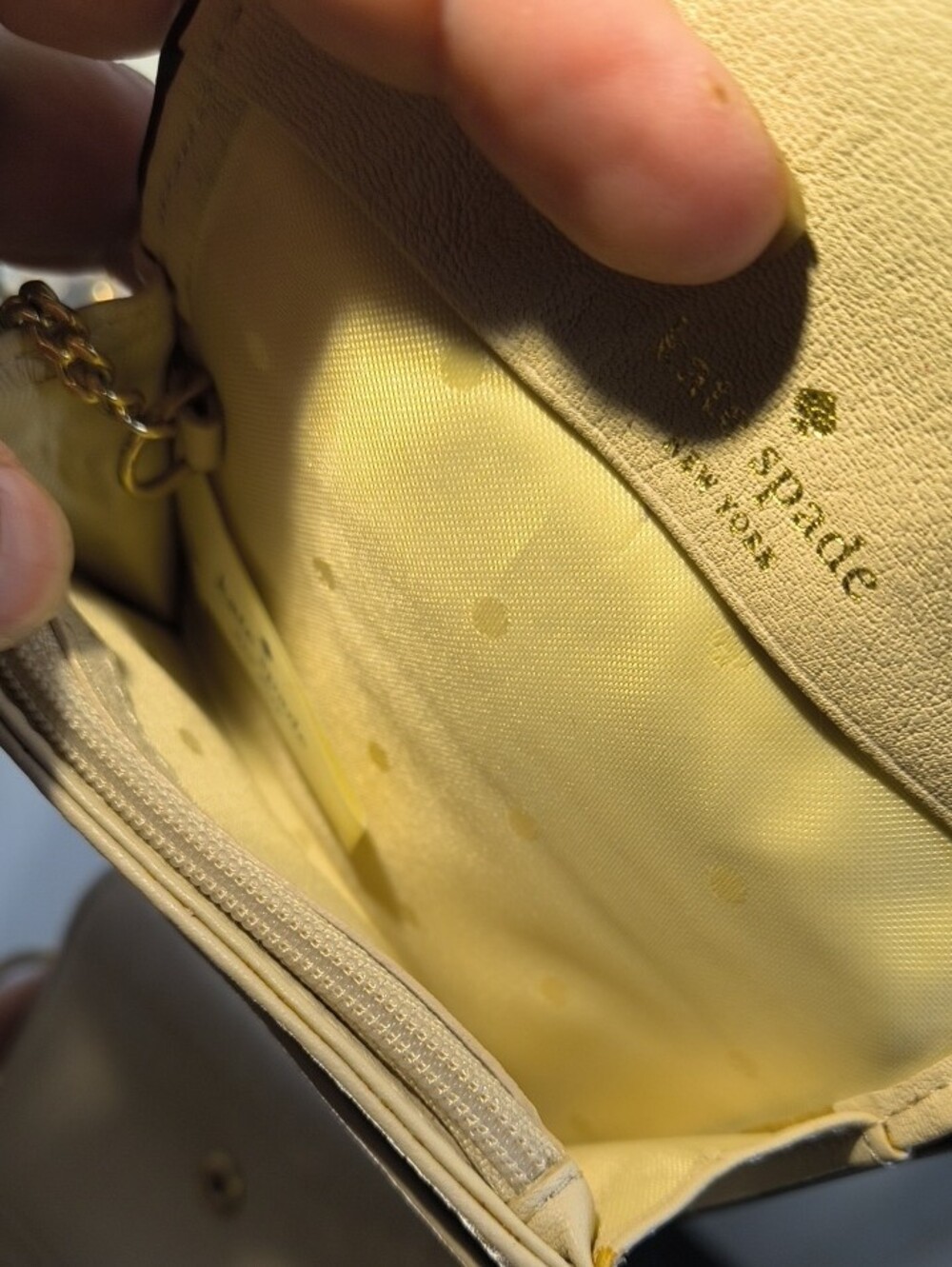 kate spade Cream Leather Bow Compact Crossbody Wallet - Picture 6 of 9